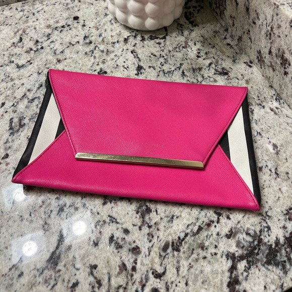 Juicy Couture Handbags - Juicy Couture Clutch